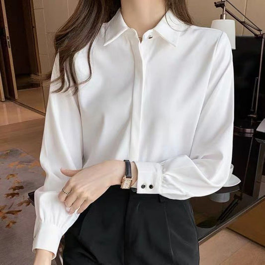 Camisa blanca de mujer estilo francés chic de otoño